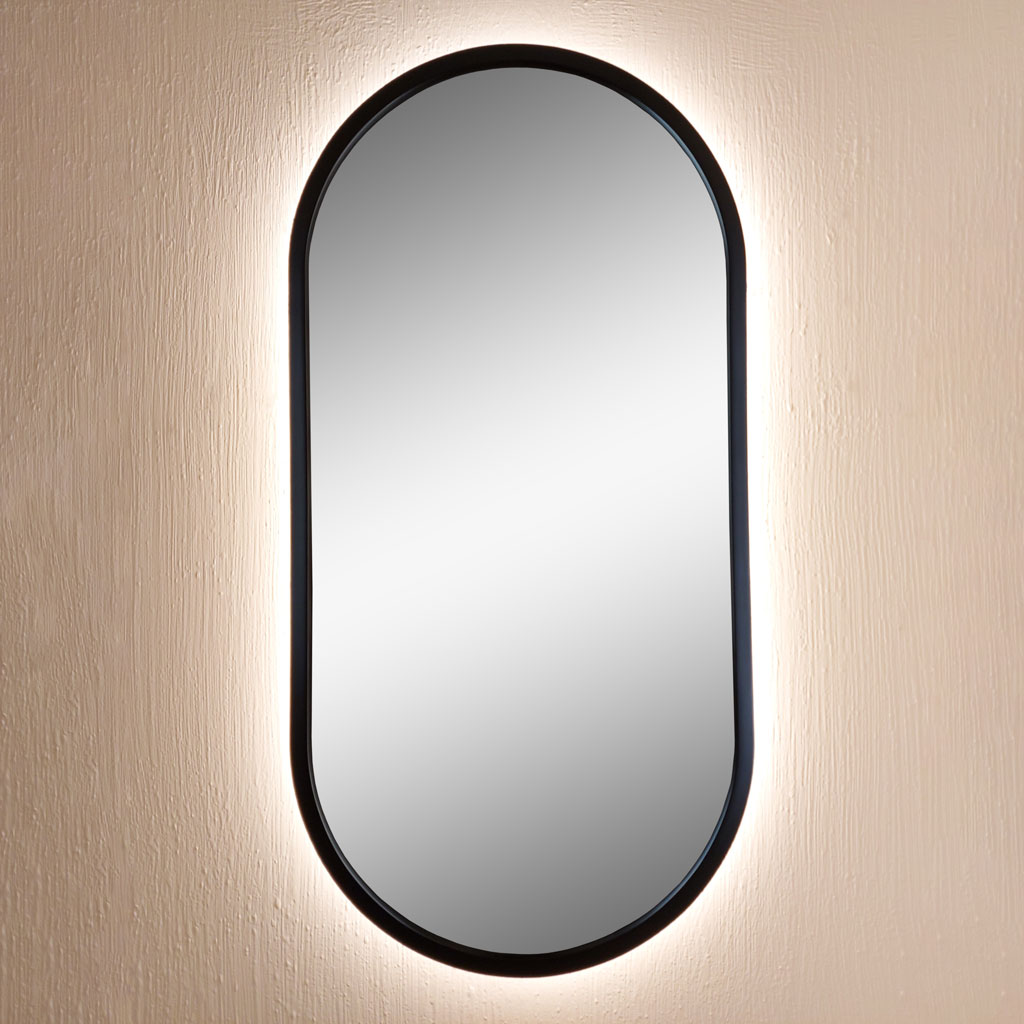 Овальное зеркало капсула в черной раме с подсветкой